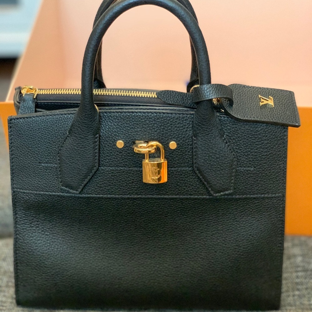 New Authentic Louis Vuitton Black Steamer Handbag